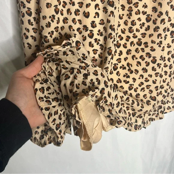 Trixxi Leopard Double Lined Shorts Romper Size Small - Picture 10 of 11